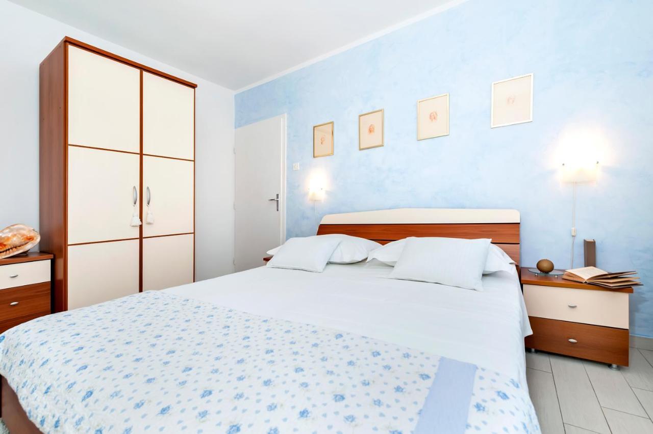 Apartment Casa Banko ロヴィニ エクステリア 写真