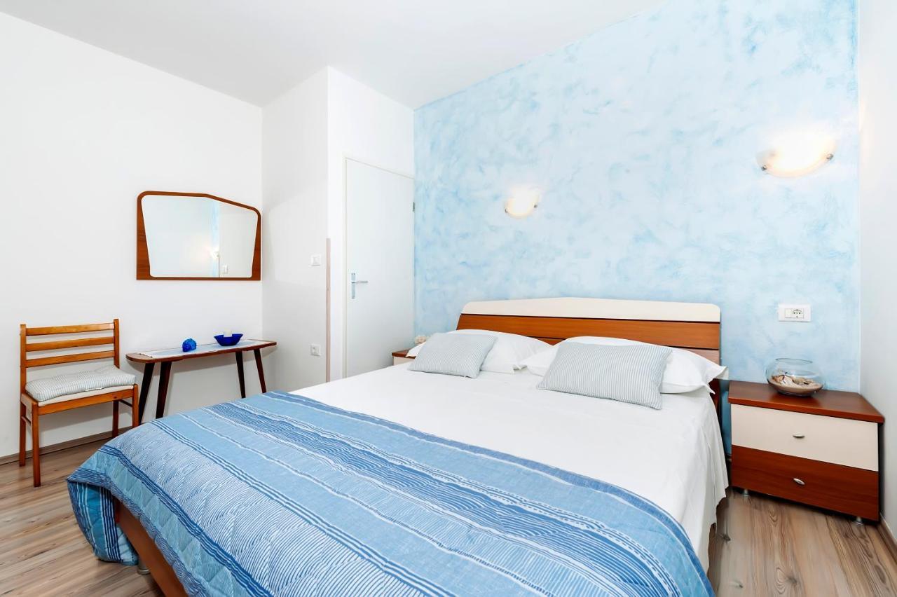 Apartment Casa Banko ロヴィニ エクステリア 写真