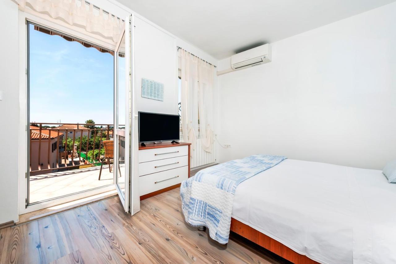 Apartment Casa Banko ロヴィニ エクステリア 写真
