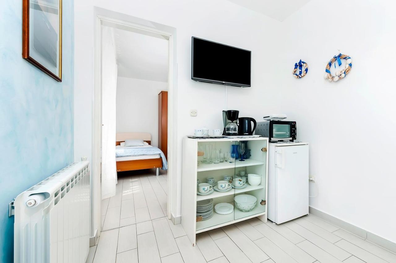 Apartment Casa Banko ロヴィニ エクステリア 写真